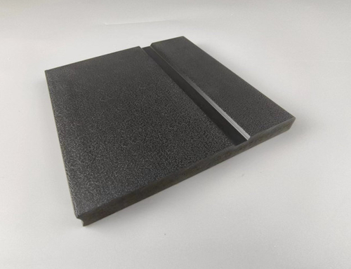 Ultime notizie aziendali su Ecco una guida passo-passo per l'installazione di assi di PVC (chiamati anche assi)