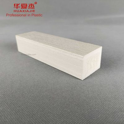 Prezzo buono Modanatura della corona del PVC di anticorrosivo per la stanza vivente di schiocco in linea