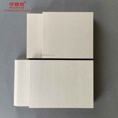 Prezzo buono Struttura di porta impermeabile di WPC interna per stanza a prova d'umidità in linea