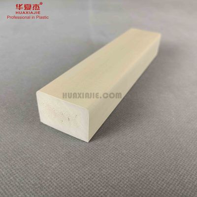 Prezzo buono Modanatura durevole della disposizione della corona del PVC a prova d'umidità per l'interno domestico in linea