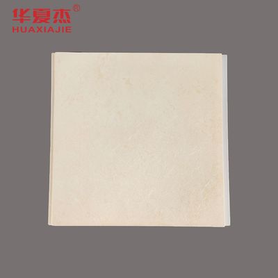 Prezzo buono Materiali dell'interno su misura della decorazione dei pannelli per soffitti del PVC di lunghezza in linea