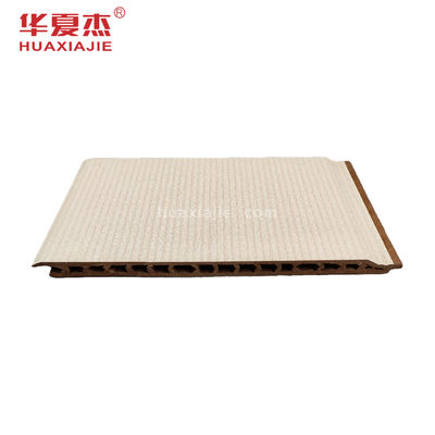 Prezzo buono Adatti la progettazione moderna del pannello di parete di Wpc impermeabilizzano su misura in linea