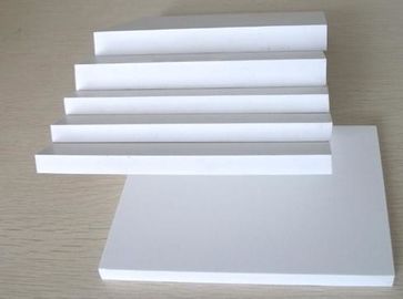 Prezzo buono resistente di acqua bianco su ordinazione dello strato del PVC della schiuma del bordo della schiuma del PVC di 35mm - di 5mm Hygeian in linea