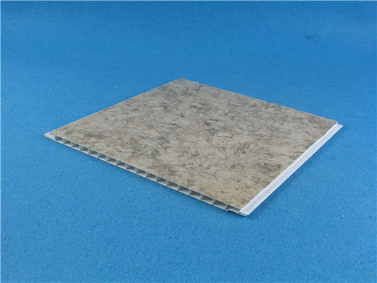 Prezzo buono Il tetto leggero del PVC riveste gli strati di pannelli di plastica dell'incorniciatura per la decorazione del bagno in linea