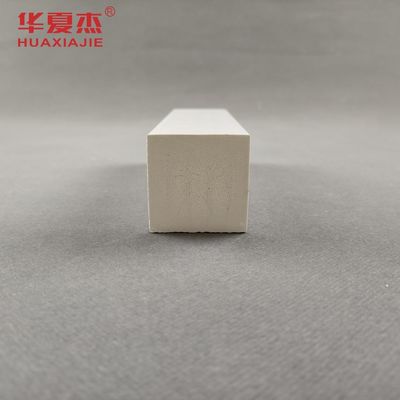 Prezzo buono Vendite dirette listoni personalizzati in vinile bianco 38 mm x 39 mm profilo decorativo per stampaggio in pvc per interni/esterni in linea