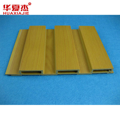 Prezzo buono Il bordo/pannello per soffitti impermeabili della parete di WPC per decora Antivari/parete del pub in linea