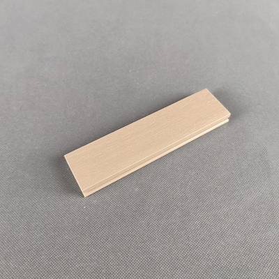 Prezzo buono 220 mm x 9 mm Pannello a parete composito in legno e plastica Processo di coestrusione impermeabile in linea