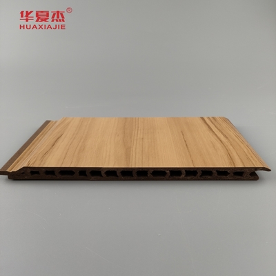 2024 New Design Sliver Luxury Pattern / Nature Woodgrain Wpc Panels per la decorazione delle pareti