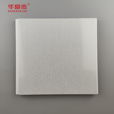 Moderno Disegno Argento Colore PVC soffitto e pannelli di parete resistente all'umidità Pareti pannelli di PVC Decorazione edilizia