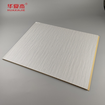 Processo di coestrusione pannello murario composito legno-plastico facile da installare e a bassa manutenzione