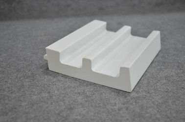 Prezzo buono Il davanzale di modellatura del vinile della finestra della porta della disposizione bianca di plastica del PVC profila Eco amichevole in linea
