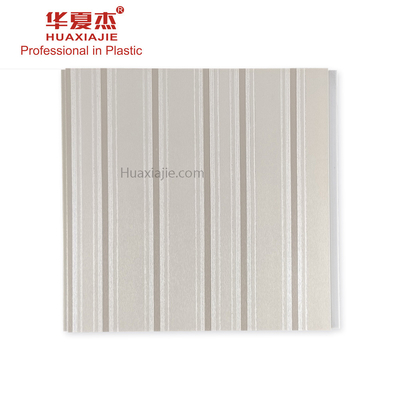 Prezzo buono Alti pannelli per soffitti lucidi del PVC per la decorazione dell'interno in linea