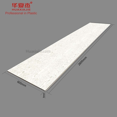 Prezzo buono Pannello di parete interna di Wpc della famiglia per la casa 2800x600x9mm in linea