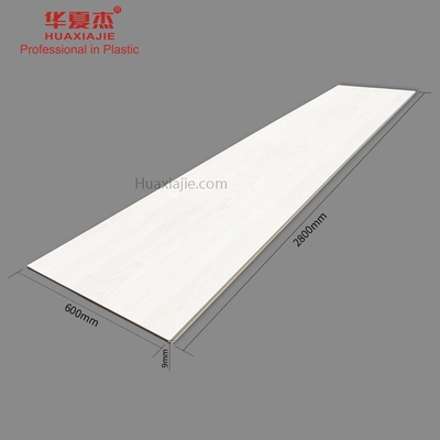 Il materiale da costruzione verde ha laminato il rivestimento 2800x600x9mm della parete esterna di Wpc