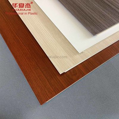 Prezzo buono Pannello di parete Wpc laminato a prova di umidità per la decorazione delle pareti della casa in linea