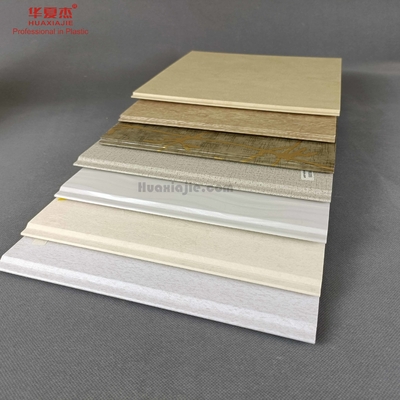 Prezzo buono Soffitto popolare del pannello del PVC del modello per interno domestico laminato in linea