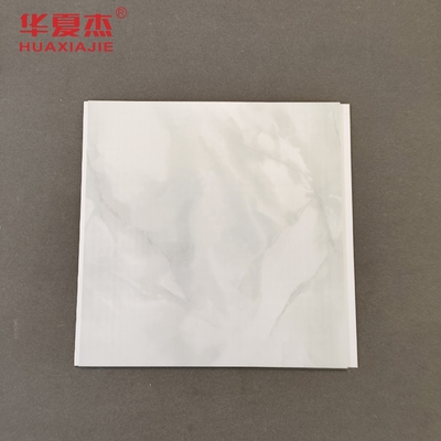 Prezzo buono pannelli per soffitti del PVC di 5mm x di 250mm con stampa di trasferimento/trattamento di superficie laminazione in linea