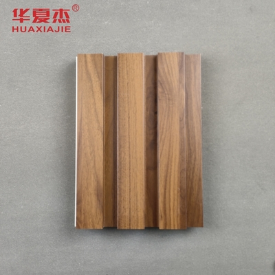 Pannelli da parete in legno di grano WPC Pannelli da parete laminati / tavole Decorazione residenziale commerciale