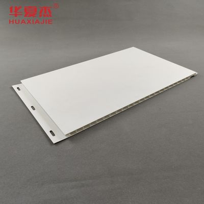 Qualità Pannello soffitto in PVC resistente all'umidità con bordo squadrato, bordo a scomparsa, bordo a V adatto ad ambienti umidi Fabbrica