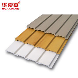 Prezzo buono Il garage Slatwall del PVC del CE riveste il rivestimento di pannelli di plastica della parete per Dislay interno in linea