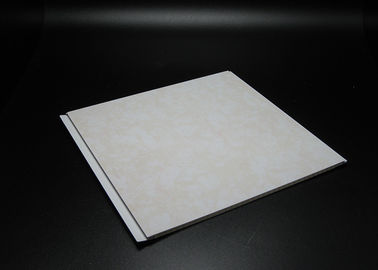 Prezzo buono I pannelli per soffitti di plastica del carbonato di calcio/hanno laminato le mattonelle del soffitto del PVC per il bagno in linea