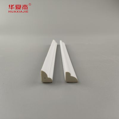 Prezzo buono Profili di plastica bianchi dell'estrusione del modanatura di corona per la decorazione interna in linea