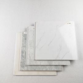 Prezzo buono Rivestimento/strati a prova di fuoco della parete del PVC perforati per decorativo in linea