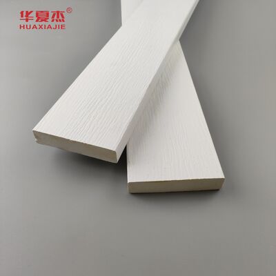 Prezzo buono Modanatura interna in PVC con superficie liscia, adatta per soluzioni di finitura interna e per valorizzare elementi architettonici decorativi in linea
