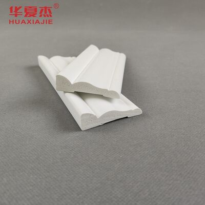 Prezzo buono Modanatura in PVC impermeabile e durevole con lunghezza personalizzabile per applicazioni interne in linea