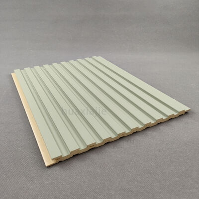 Qualità Pannello a parete in WPC impermeabile con superficie stratificata e materiale riciclabile ecologico per rivestimenti interni moderni Fabbrica