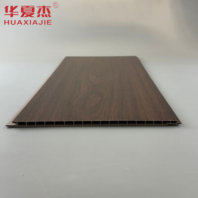 Qualità Pannelli murali in PVC resistenti con superficie laminata impermeabile, resistente all'umidità e alla muffa per la decorazione d'interni Fabbrica