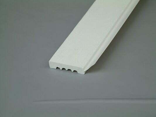 Qualità Cornice di porta in WPC impermeabile con finitura di superficie testurizzata e facile installazione per uso interno ed esterno Fabbrica
