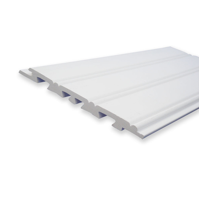 Prezzo buono UV protegga la dimensione bianca 5.4inch X 0.4inch del tavolato del vinile del pannello del rivestimento del PVC in linea